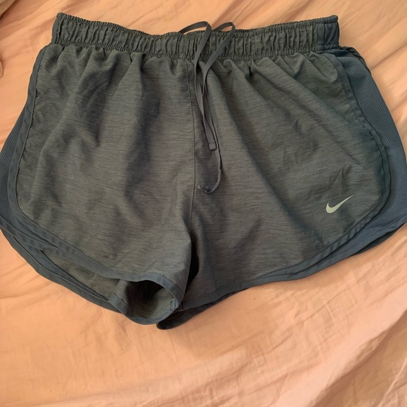 nike dri fit women’s shorts - Picture 1 of 3